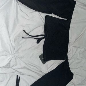 Black cropped top (off the shoulders)